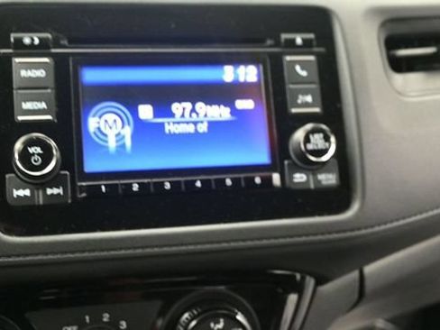 Used 2019 Honda HR-V LX image 19