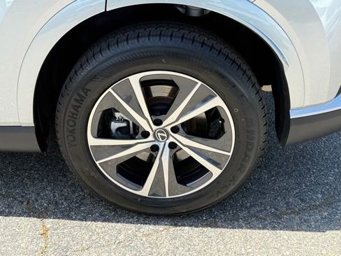 Used 2023 Lexus RX 350h w/ Cold Area Package image 14