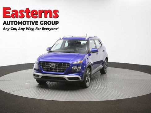 Used 2024 Hyundai Venue SEL FWD image 53