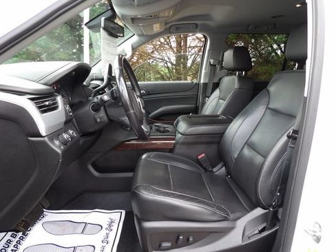 Used 2020 GMC Yukon XL SLT AWD/4WD image 17