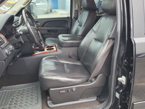 Used 2010 Chevrolet Silverado 3500 LTZ AWD/4WD image 17