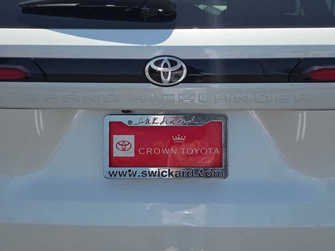 Certified 2026 Toyota Grand Highlander FWD image 15