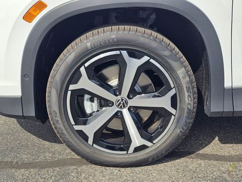 New 2026 Volkswagen Tiguan SE AWD/4WD image 8