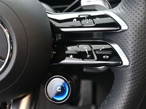 Certified 2025 Mercedes-Benz GLC 43 AMG 4MATIC image 28