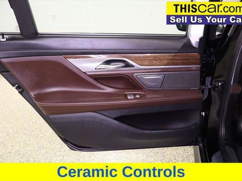 Used 2019 BMW 750i w/ Executive Package RWD image 36