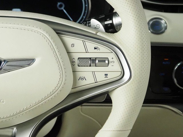 Used 2025 Genesis Electrified GV70 AWD Advance image 23