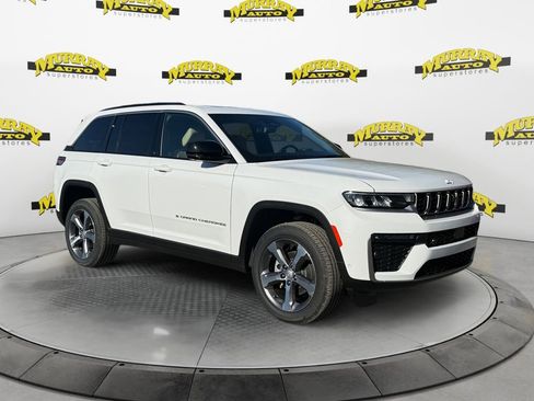 New 2026 Jeep Grand Cherokee Limited w/ Luxury Tech Group II RWD image 7