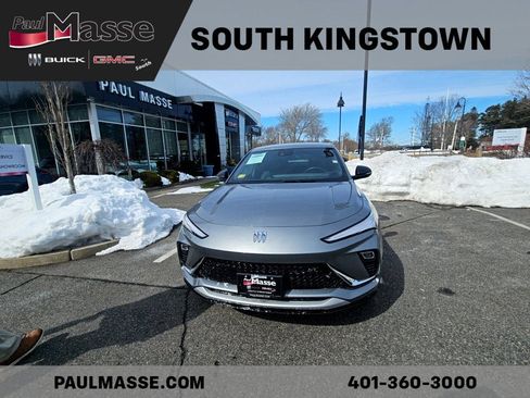 Used 2024 Buick Envista Sport Touring w/ Convenience I Package image 11