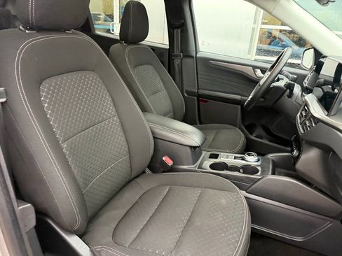 Used 2024 Ford Escape Active w/ Tech Pack #2 AWD/4WD image 11