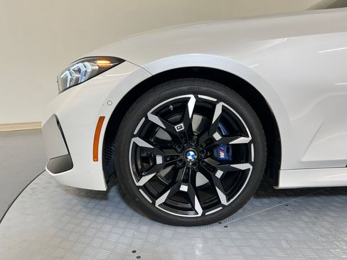 Used 2025 BMW M340i image 10