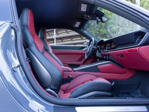 Certified 2026 Porsche 911 Carrera image 47