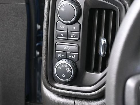 Used 2024 Chevrolet Silverado 1500 Custom w/ Turbomax Blackout Package AWD/4WD image 18