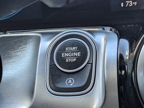 Used 2020 Mercedes-Benz GLB 250 4MATIC image 32