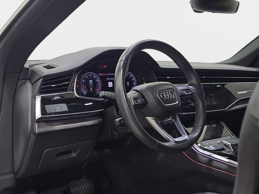Used 2020 Audi Q8 Premium Plus AWD/4WD image 17