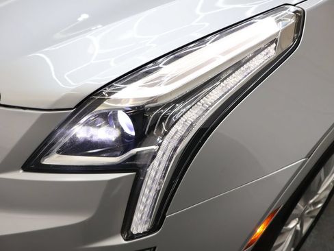 Used 2019 Cadillac XT5 Premium Luxury AWD/4WD image 28