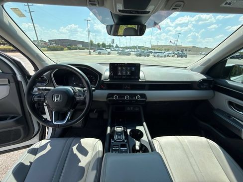 Used 2023 Honda Pilot EX-L image 15