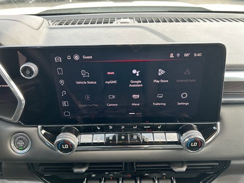 New 2025 GMC Canyon Elevation w/ Convenience Package image 12