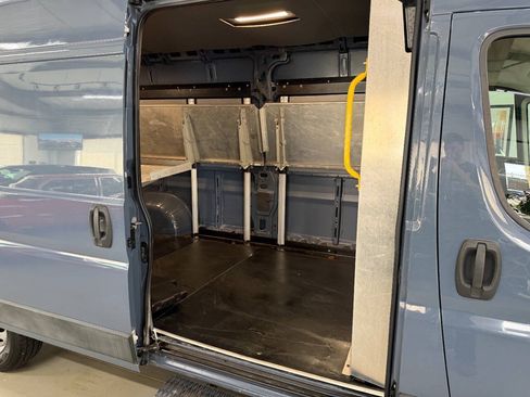 Used 2019 RAM ProMaster 2500 FWD image 12