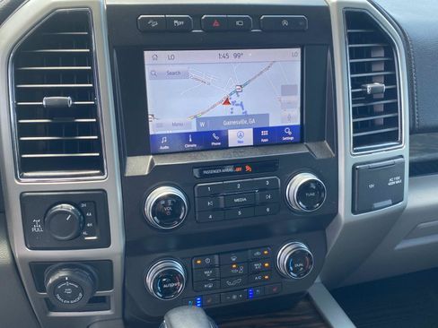Used 2020 Ford F150 Lariat w/ Equipment Group 502A Luxury AWD/4WD image 22