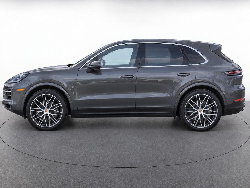 Certified 2025 Porsche Cayenne AWD/4WD image 2