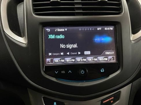 Used 2016 Chevrolet Trax LT w/ LT Sun and Sound Package AWD/4WD image 29