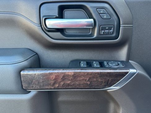 Used 2020 GMC Sierra 3500 Denali w/ Denali Ultimate Package image 11