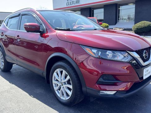 Used 2020 Nissan Rogue Sport SV w/ Technology Package AWD/4WD image 2