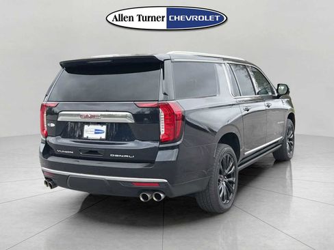 Used 2021 GMC Yukon XL Denali w/ Denali Premium Package image 4