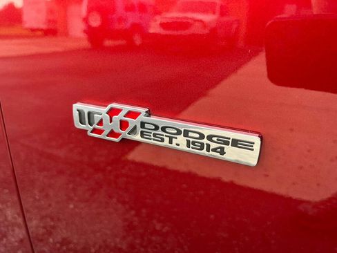 Used 2014 Dodge Challenger R/T RWD image 11
