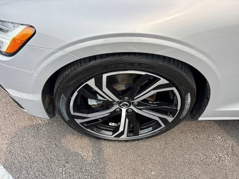 Used 2024 Volvo S60 B5 Core FWD image 33