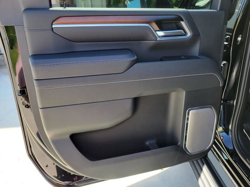 New 2025 GMC Sierra 3500 Denali w/ Denali Reserve Package image 30