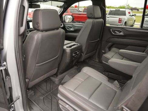 Used 2024 Chevrolet Tahoe RST w/ Luxury Package image 12