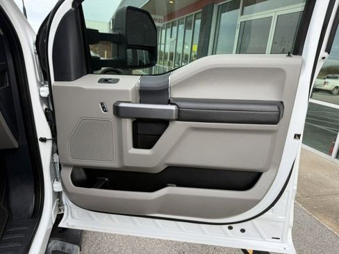 Used 2022 Ford F250 XLT w/ FX4 Off-Road Package image 20