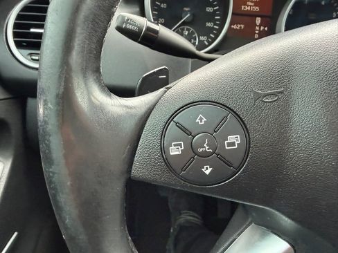 Used 2010 Mercedes-Benz ML 550 4MATIC image 25