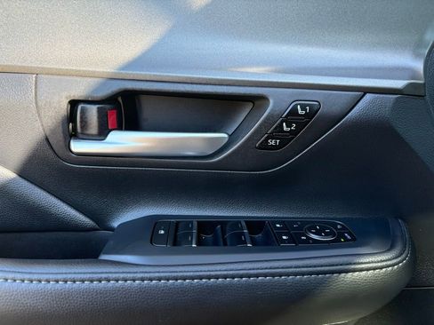 Used 2025 Toyota Grand Highlander AWD Hybrid image 21