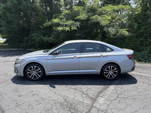 Used 2023 Volkswagen Jetta Sport FWD image 8