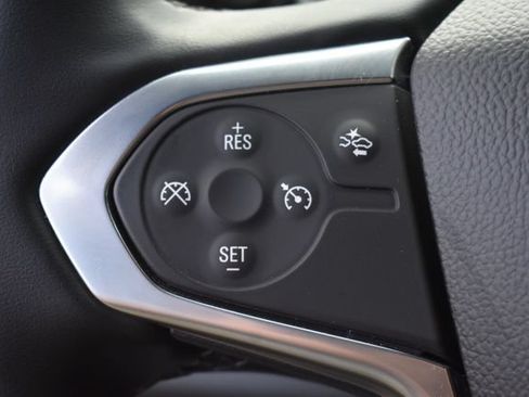 Certified 2023 Chevrolet Traverse LT FWD image 32