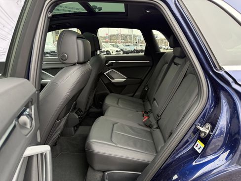 Used 2021 Audi Q3 2.0T Premium image 32