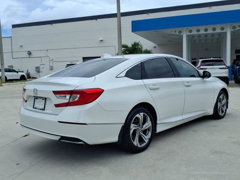 Used 2018 Honda Accord EX image 15