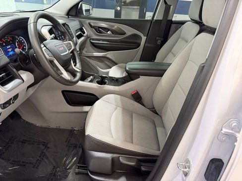 Used 2023 GMC Terrain SLE FWD image 28