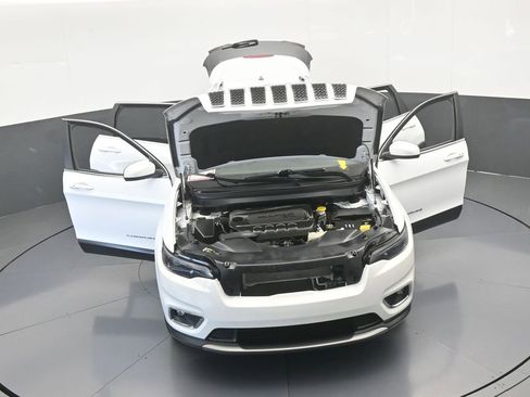 Used 2019 Jeep Cherokee Limited image 70