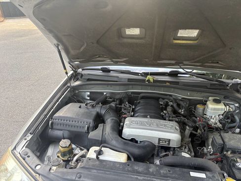 Used 2007 Toyota 4Runner SR5 RWD image 17