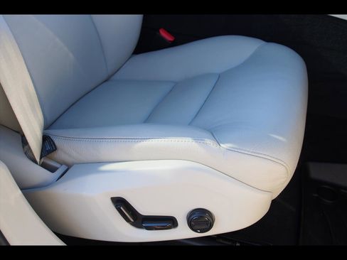 Used 2021 Volvo XC60 T8 Inscription Expression image 12