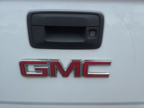 Used 2017 GMC Canyon 2WD Crew Cab w/ Convenience Package image 14