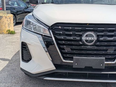 Used 2024 Nissan Kicks S FWD image 8