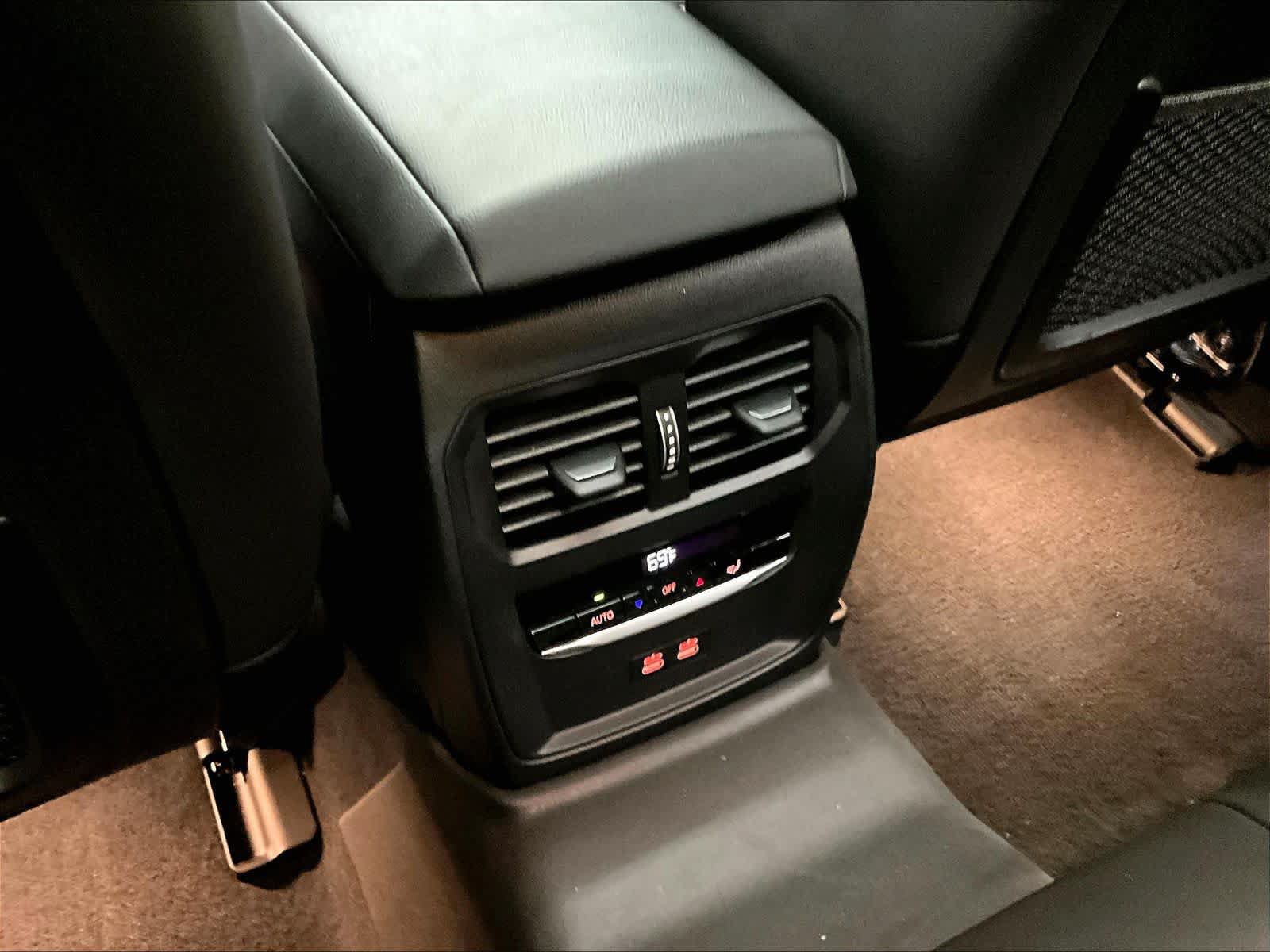 Used 2023 BMW i4 eDrive35 w/ Premium Package RWD image 38