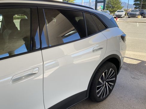 Used 2024 Volkswagen ID.4 Pro AWD/4WD image 47
