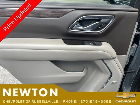 Used 2021 Chevrolet Tahoe Z71 w/ Z71 Off-Road Package AWD/4WD image 39