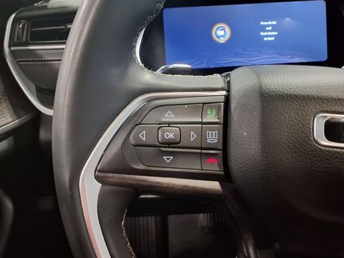 Used 2024 Jeep Grand Cherokee L Limited w/ Luxury Tech Group II AWD/4WD image 20