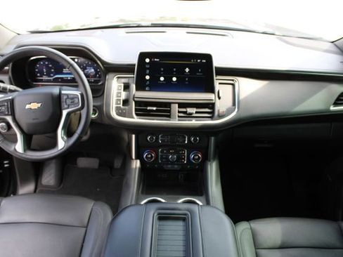 Used 2022 Chevrolet Tahoe LT w/ Luxury Package image 18